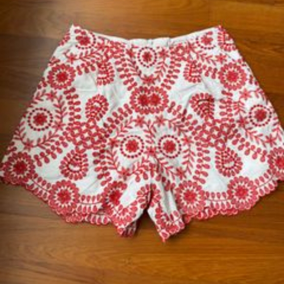 Missguided Red and White Shorts - Picture 7 of 7